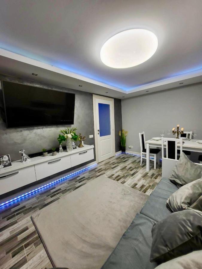 Studio Delux Giurgiu Extérieur photo